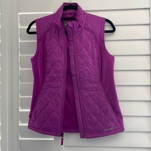 Eddie Bauer light vest in fuschia